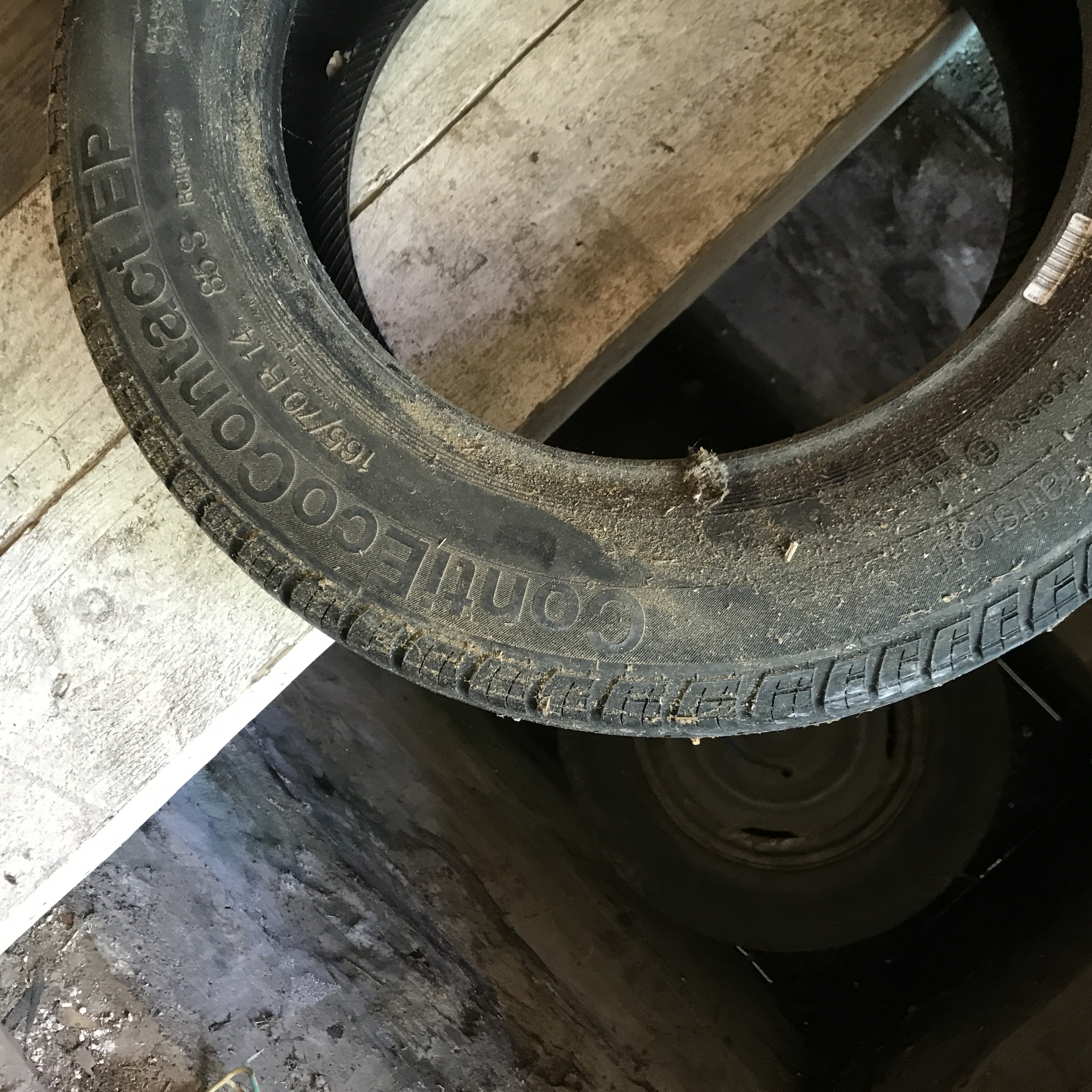 Pneu 165 70 14 Conti